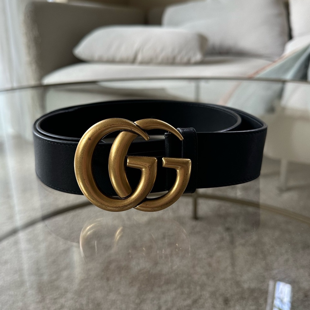 Women’s black Gucci belt M/L